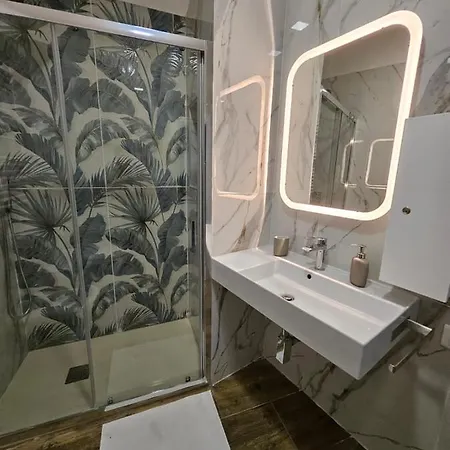 Pietre Preziose 4* Salerno